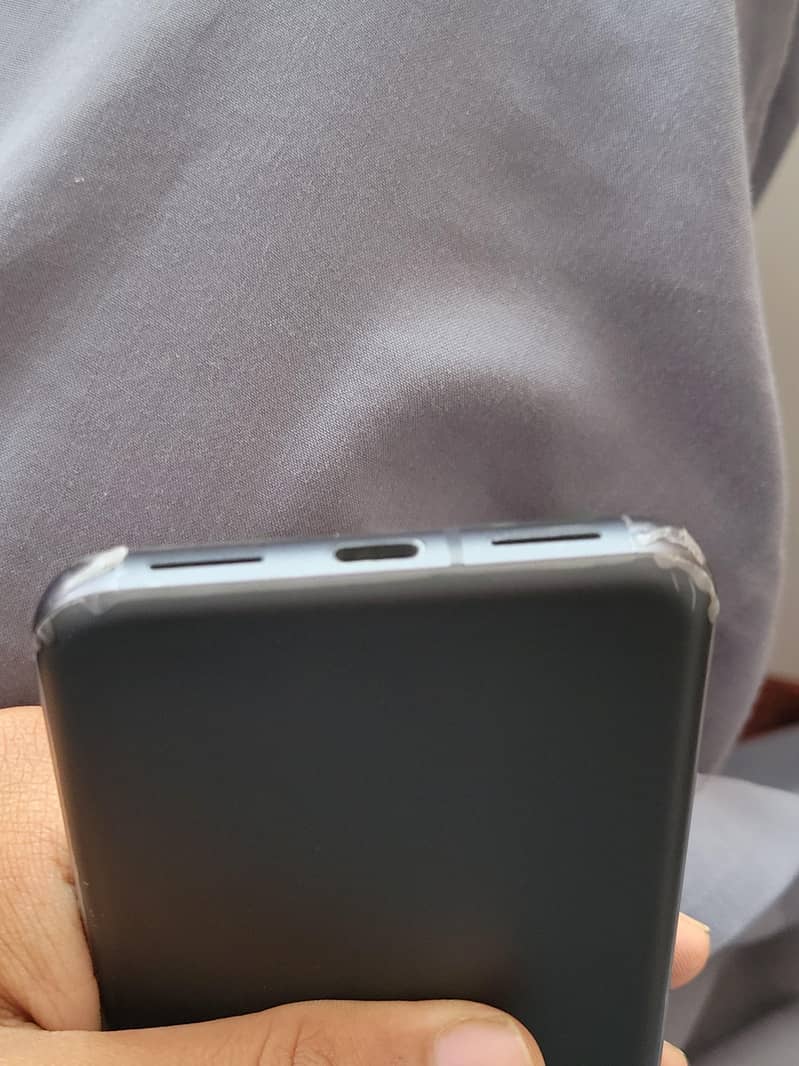 Google Pixel 8 Official Approved 5