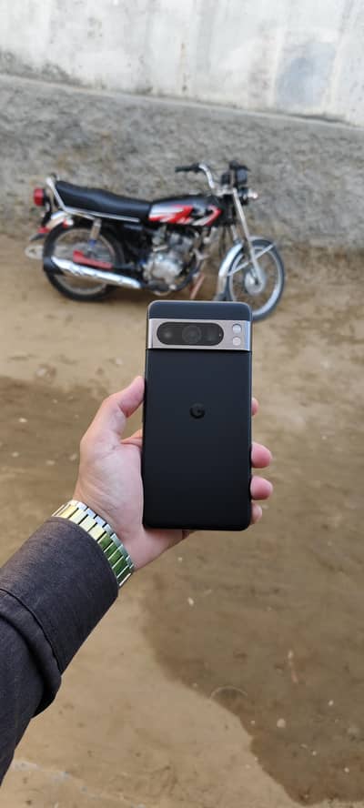 Google Pixel 8 Pro