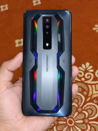 RedMagic 7 (12/128)(GAMING DEVICE)
