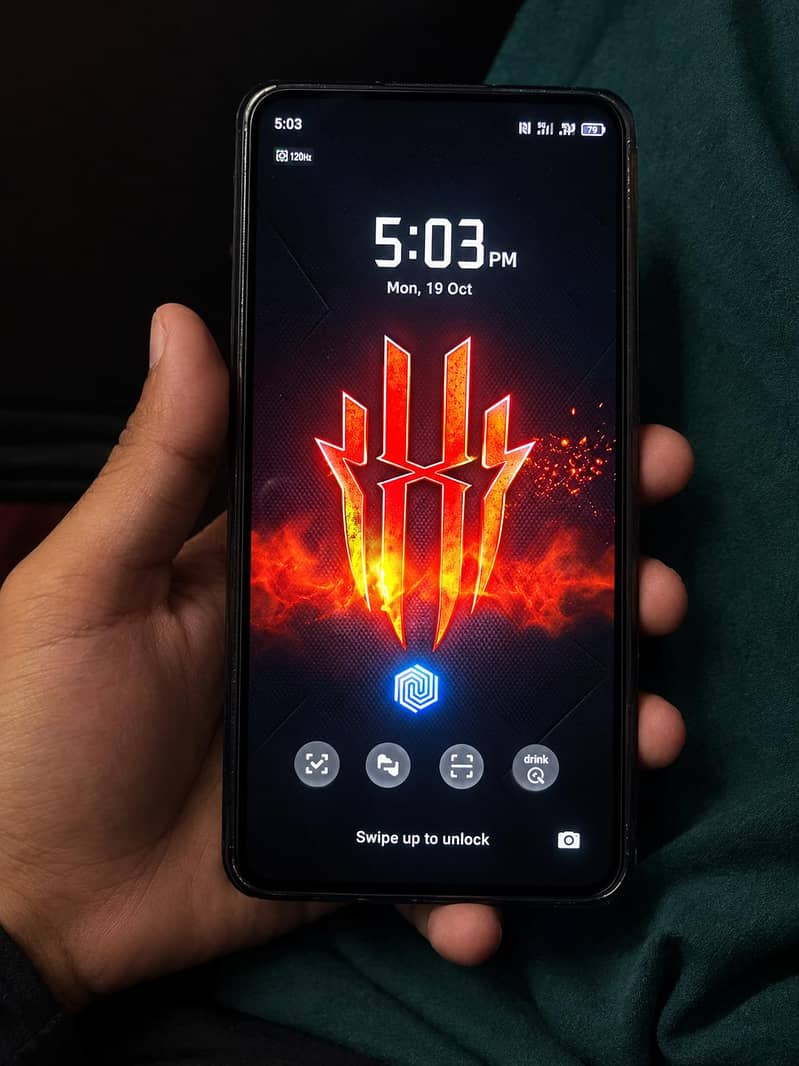 RedMagic 7 (12/128)(GAMING DEVICE) 2