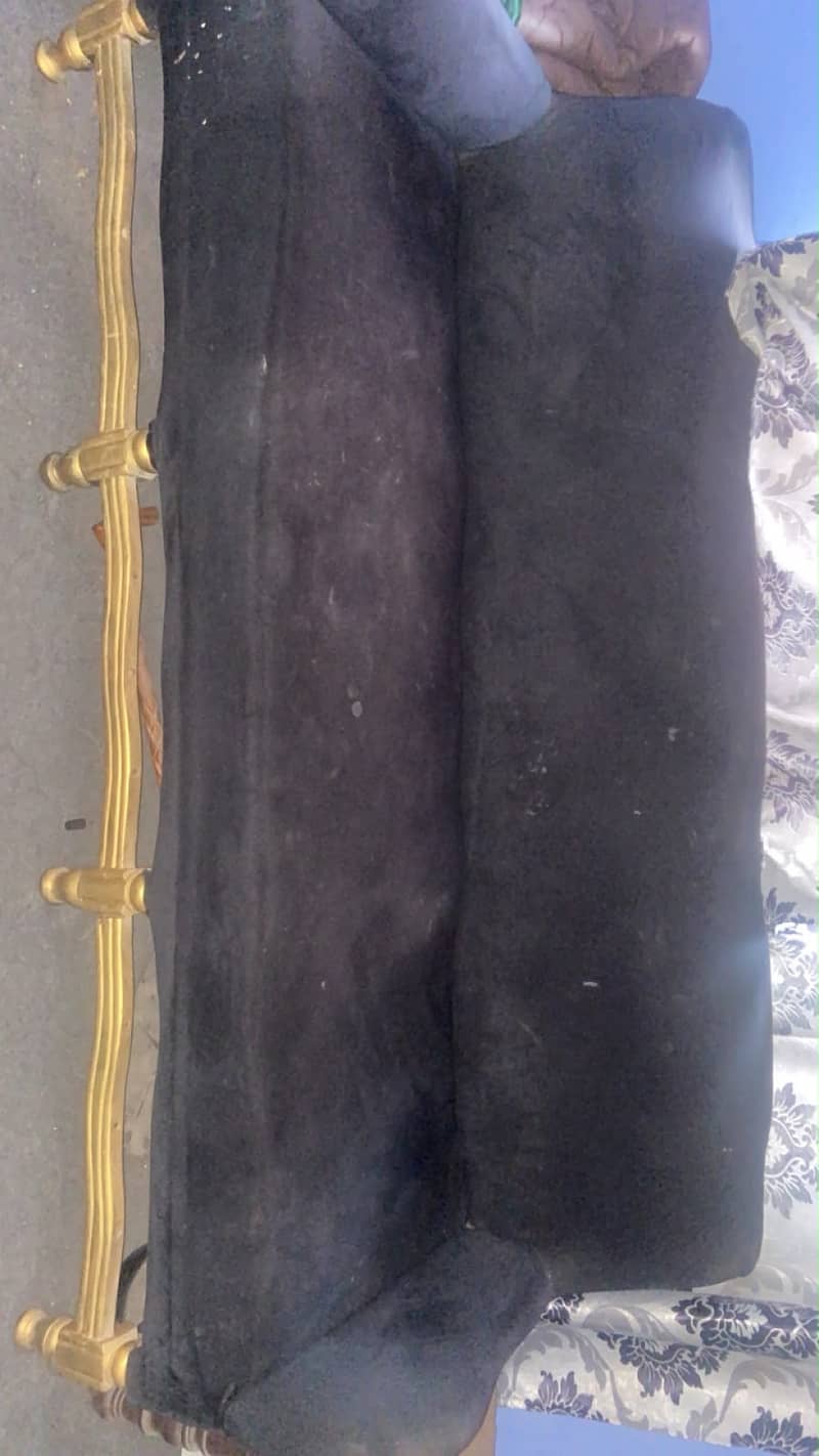 Sofa used 1