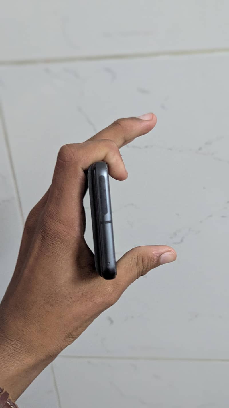 Google Pixel 8 2