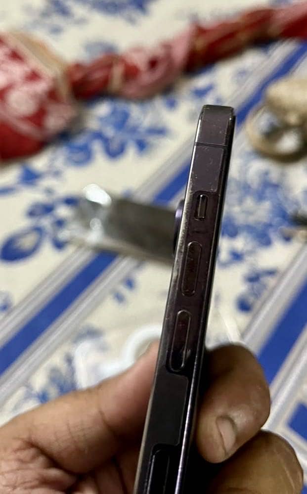 Apple iPhone 14 Pro 1