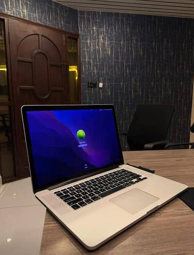 MACEBOOK 2015 PRO