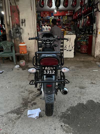 GS 150 SE 2021