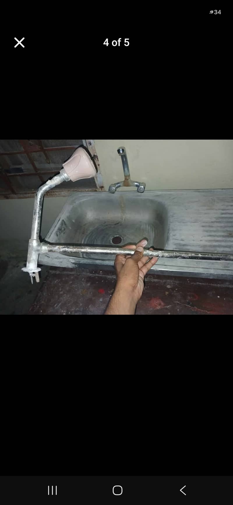 کچن سنک ، شاور ، اور دو عدد سیمنٹ سیور پائیپ 1