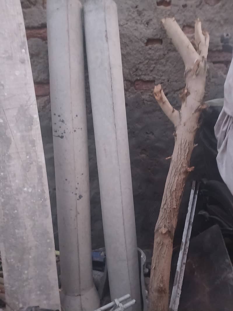 کچن سنک ، شاور ، اور دو عدد سیمنٹ سیور پائیپ 3