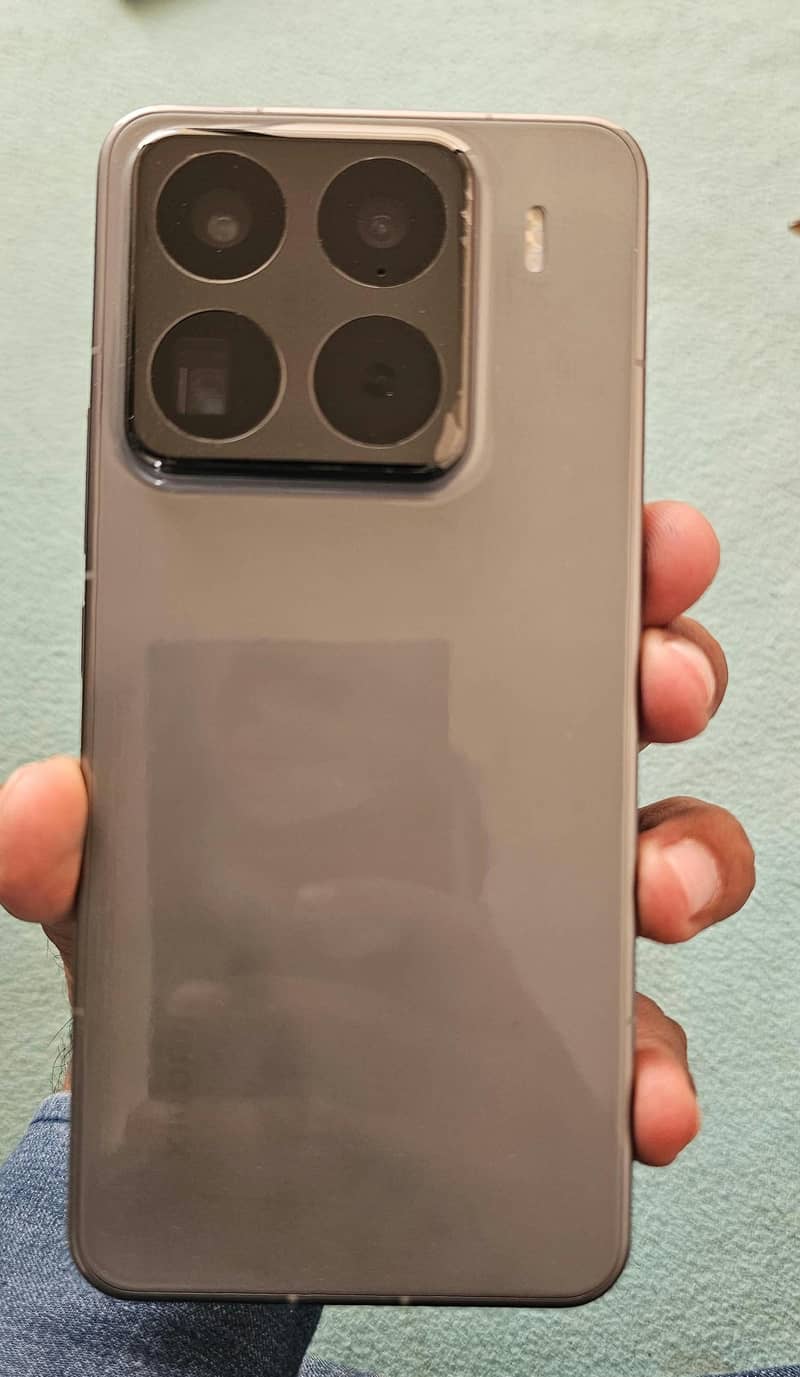 Xiaomi 15 Pro 4