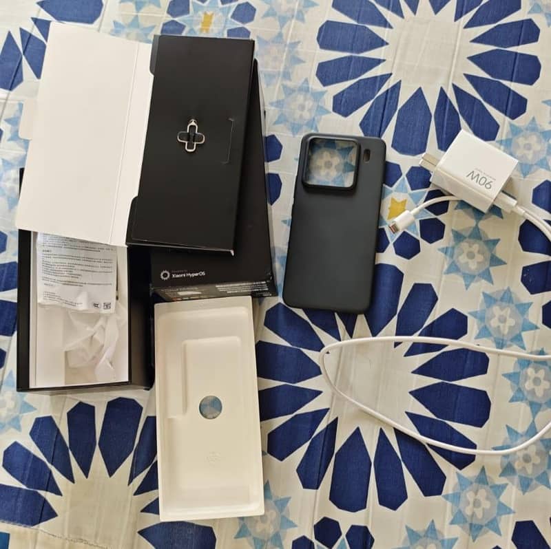 Xiaomi 15 Pro 7
