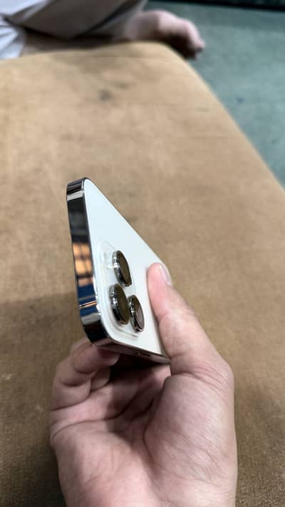 Apple iPhone 14 Pro