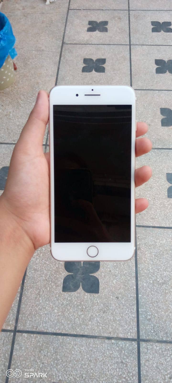 Apple iPhone 7 Plus 2