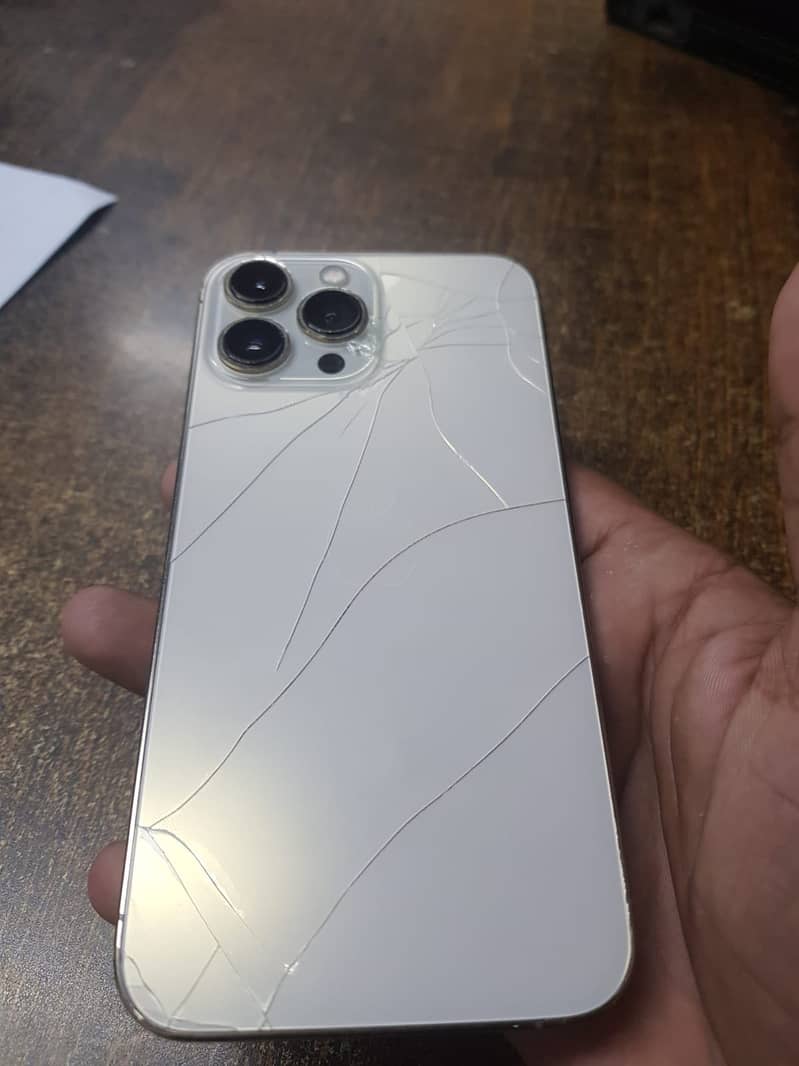 Apple iPhone 13 Pro Max 7