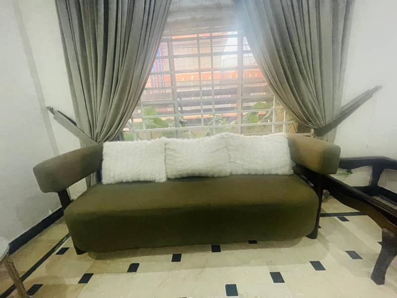 5 seater new sofa set 1