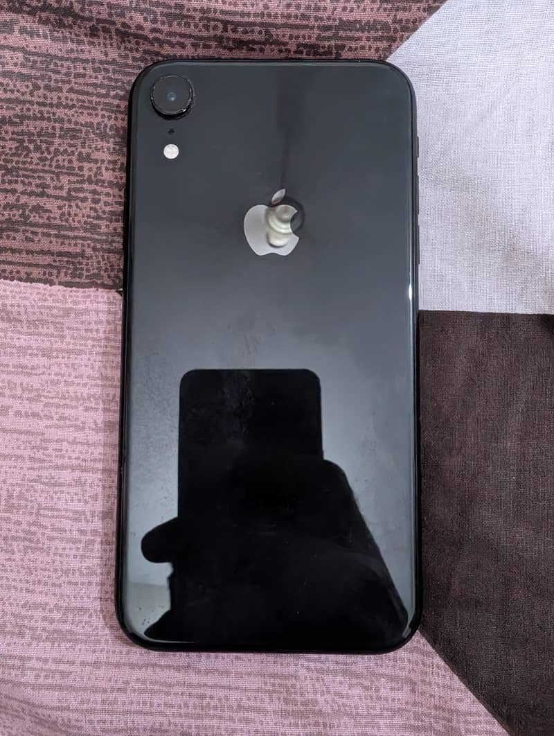 Apple iPhone XR 1
