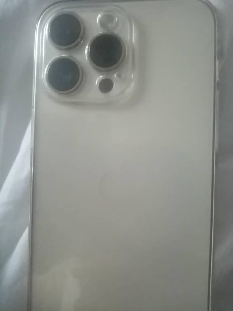 Apple iPhone 14 Pro Max 1