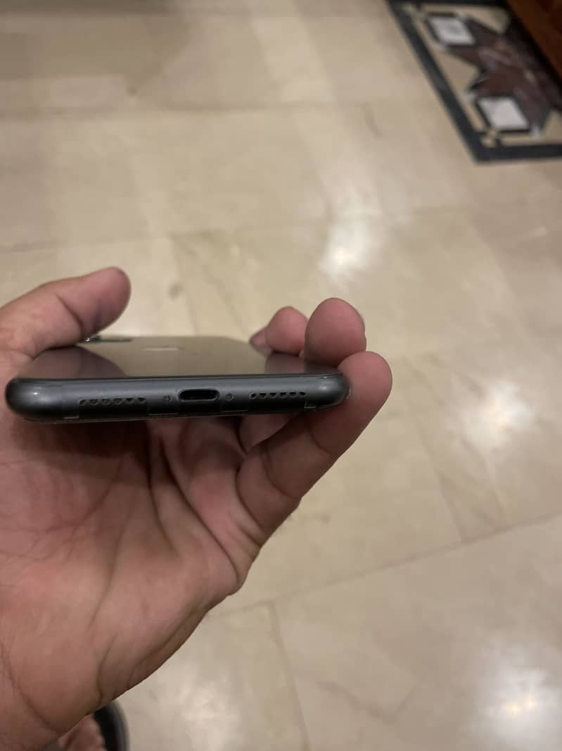 Apple iPhone 11 2
