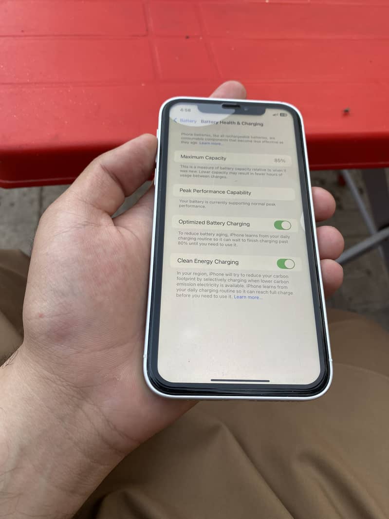 Apple iPhone XR 3
