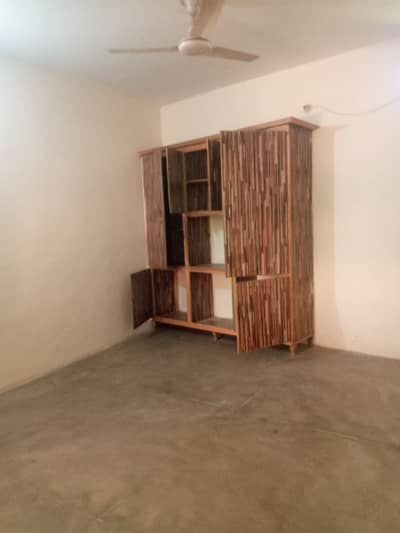 House for rent 6 Marla first floor khnapul near sanamchoke