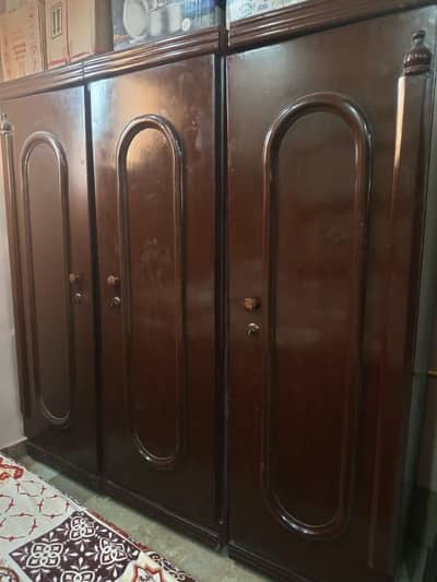 3 door wardrobe