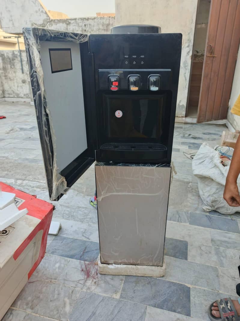 water dispenser 1