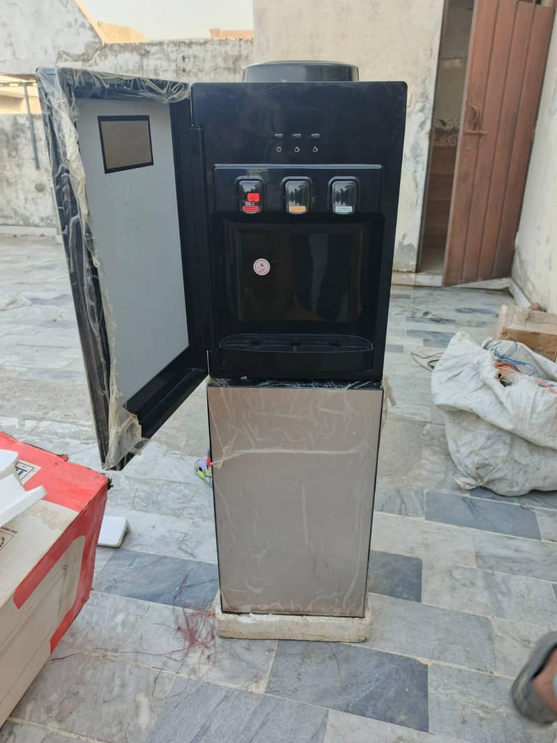 water dispenser 10