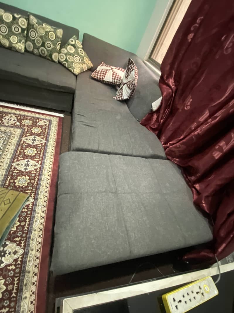 5 seater L shape sofa 2