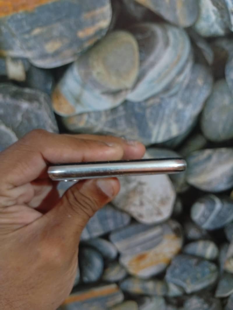 Apple iPhone X 2