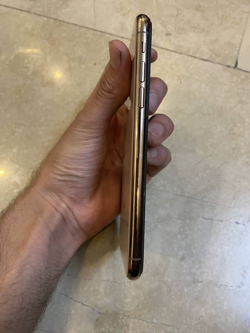 Apple iPhone XS 2
