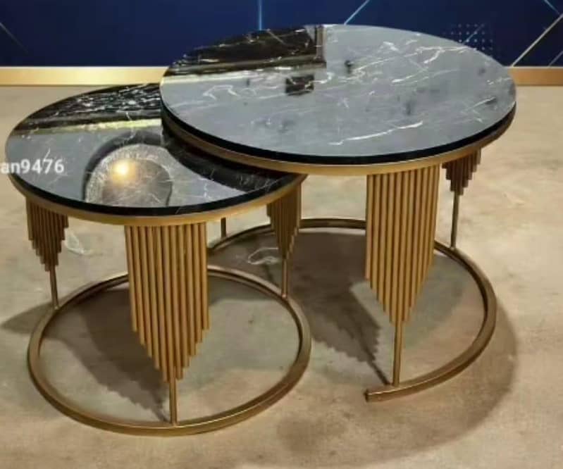 round table set 3
