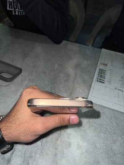 Apple iPhone 16 Pro Max