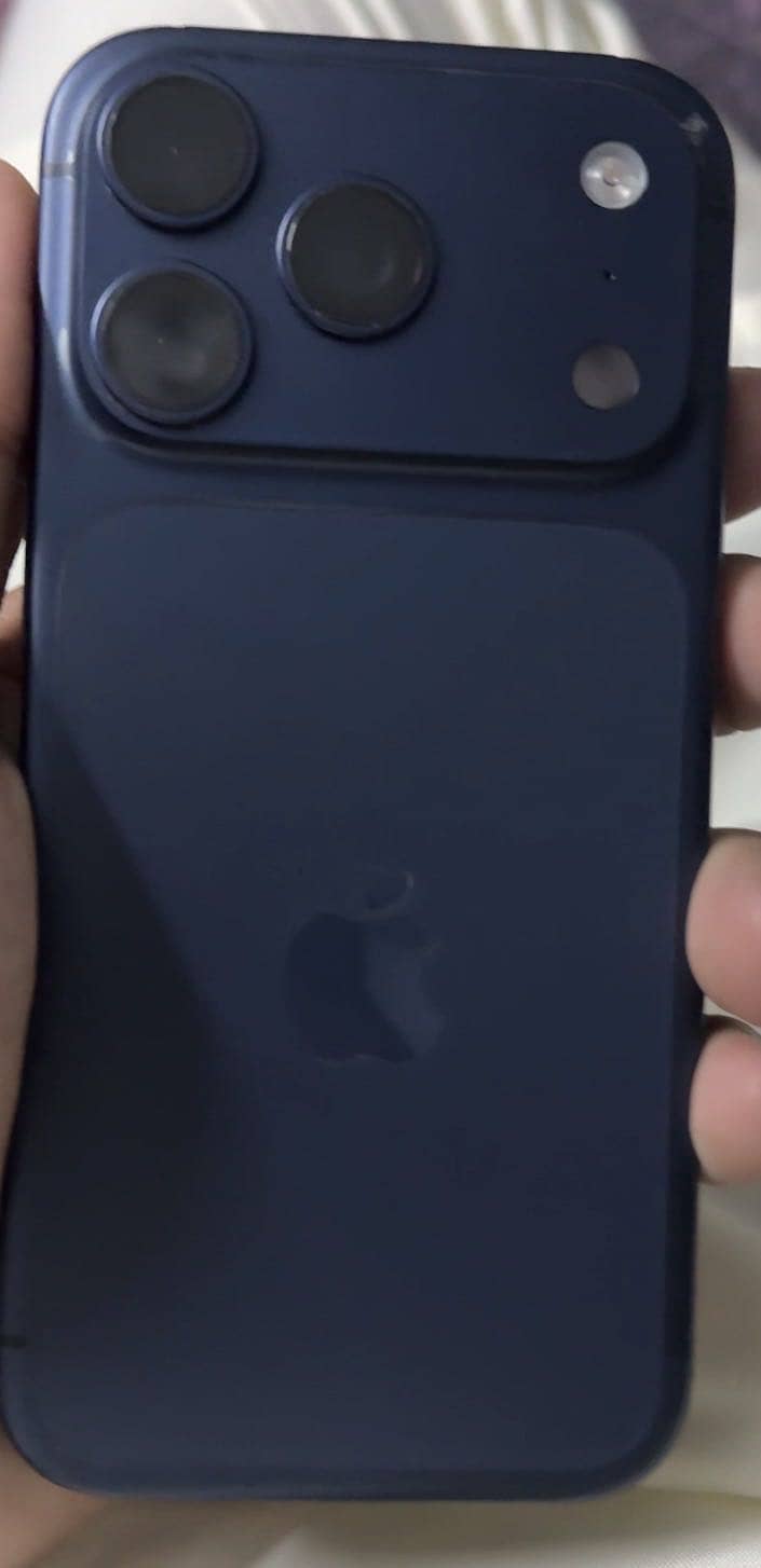 Apple iPhone 17 Pro 7