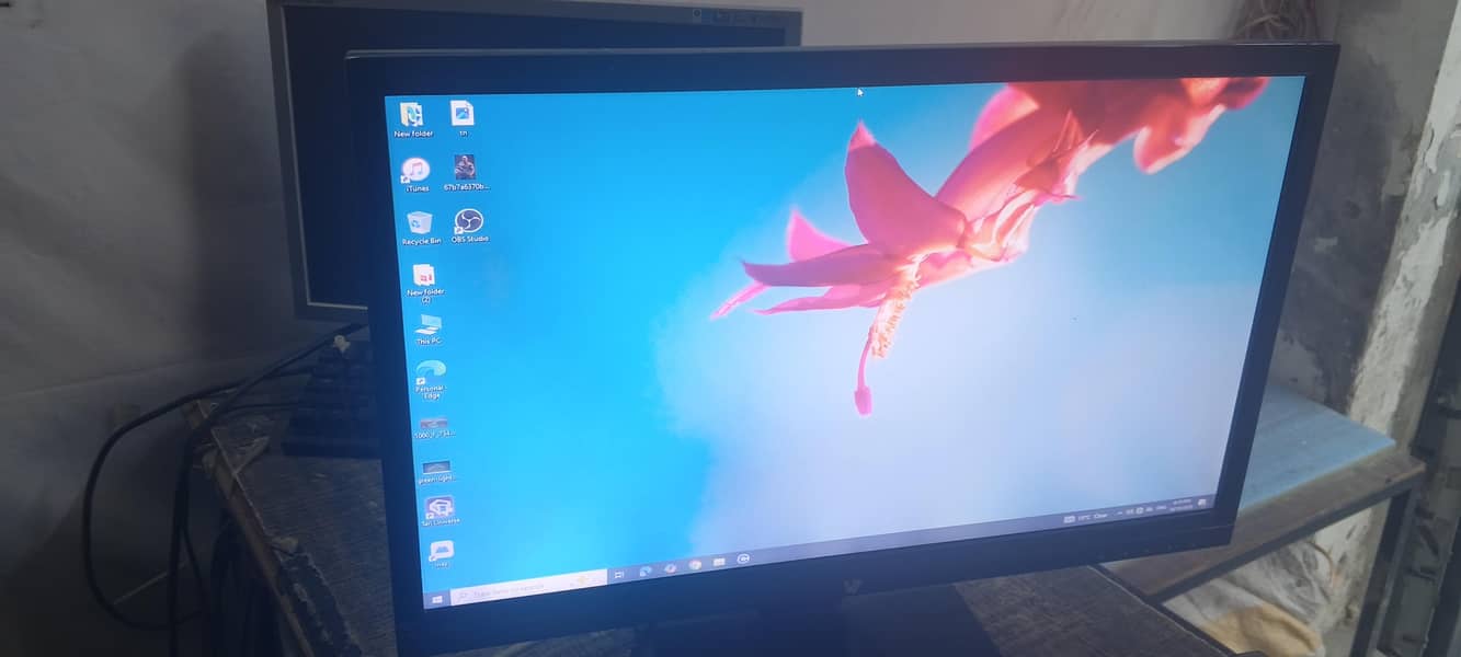 Fujitsu i7 4th generation tower 1
