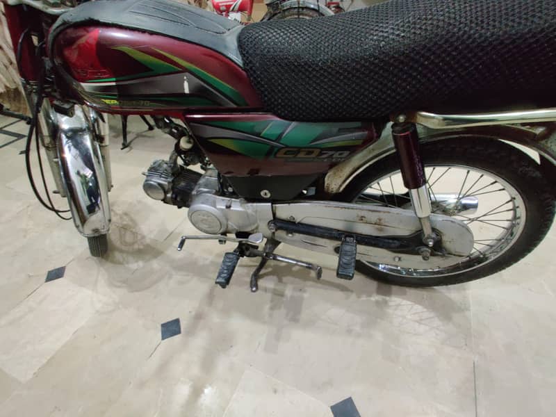 Honda CD70/2000 model 2