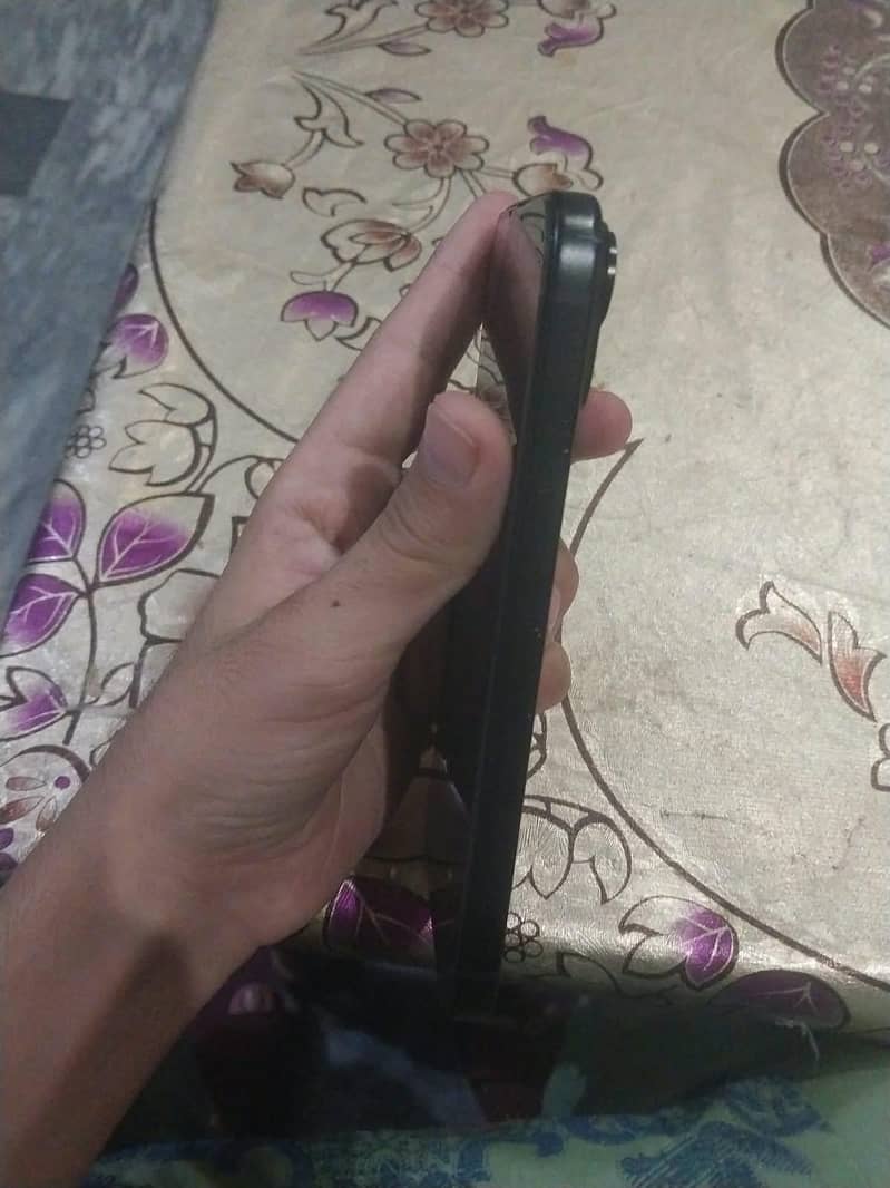 Apple iPhone 15 5