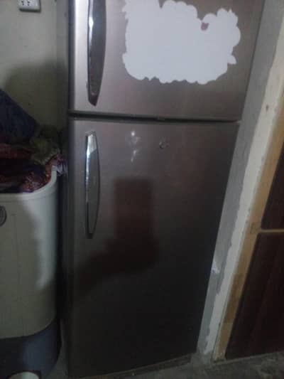 Good Condition and cooling good