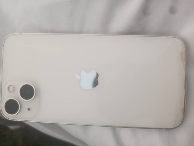 Apple iPhone 13 4