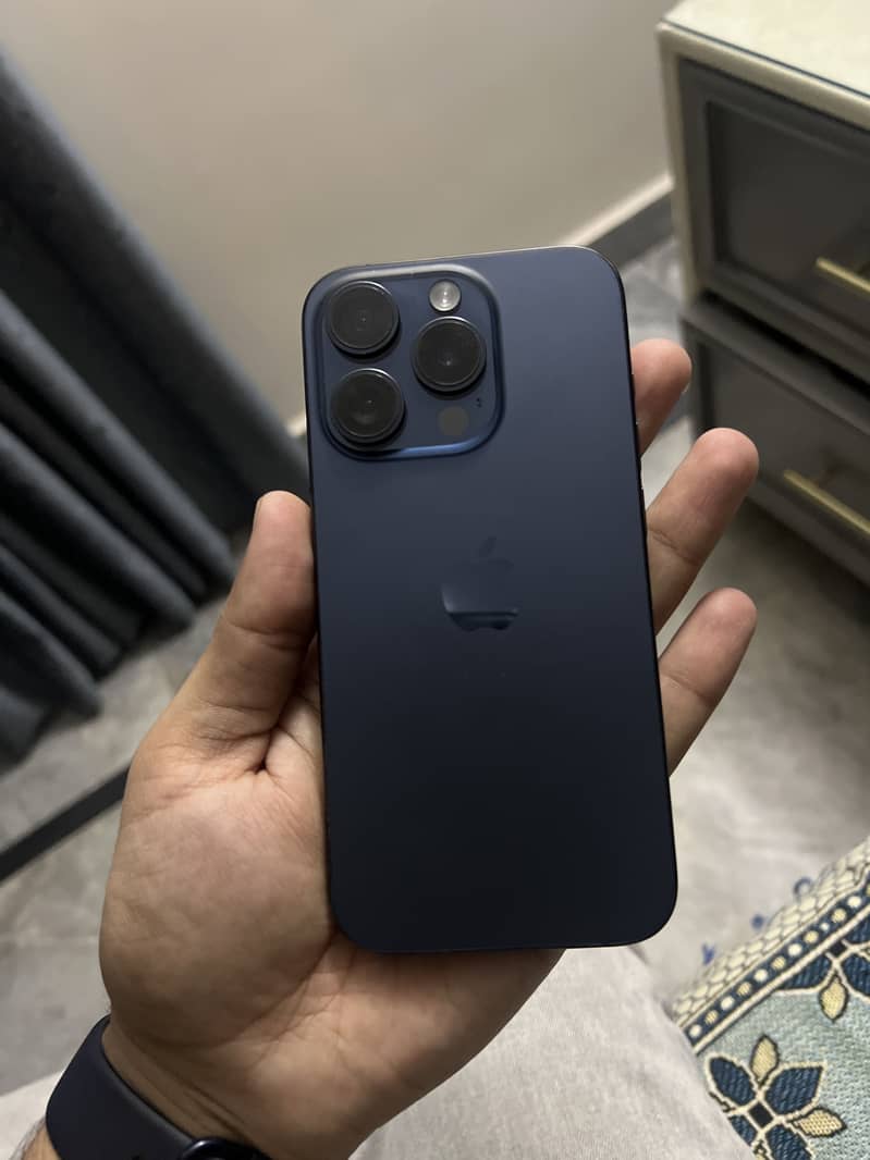 Apple iPhone 15 Pro 1
