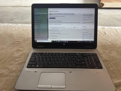 AMD PRO A6 8 GENERATION R5 8GB RAM 256GB SSD