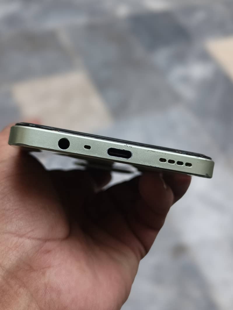 Realme C63 5
