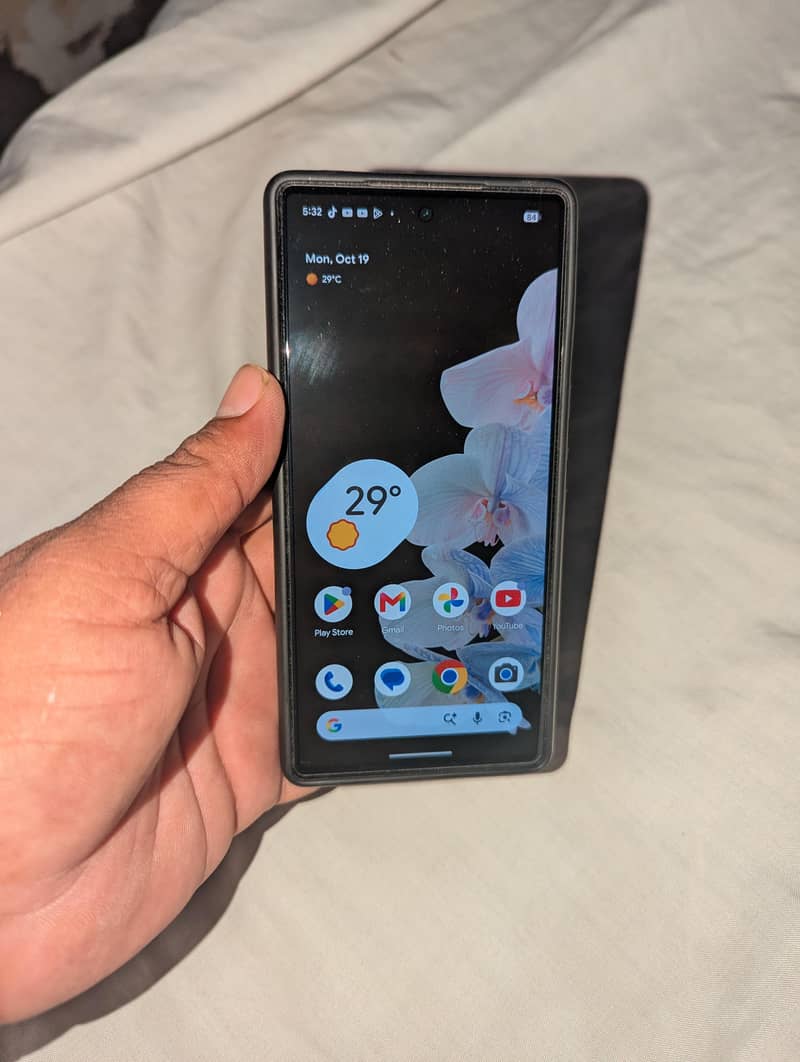 Google Pixel 6 4