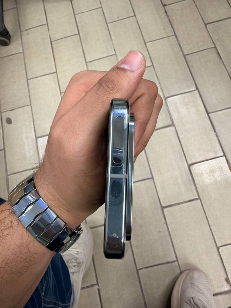 Google Pixel 9 Pro 2