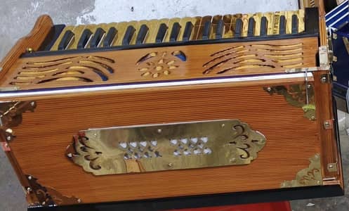 Brand New Harmonium Capoulr