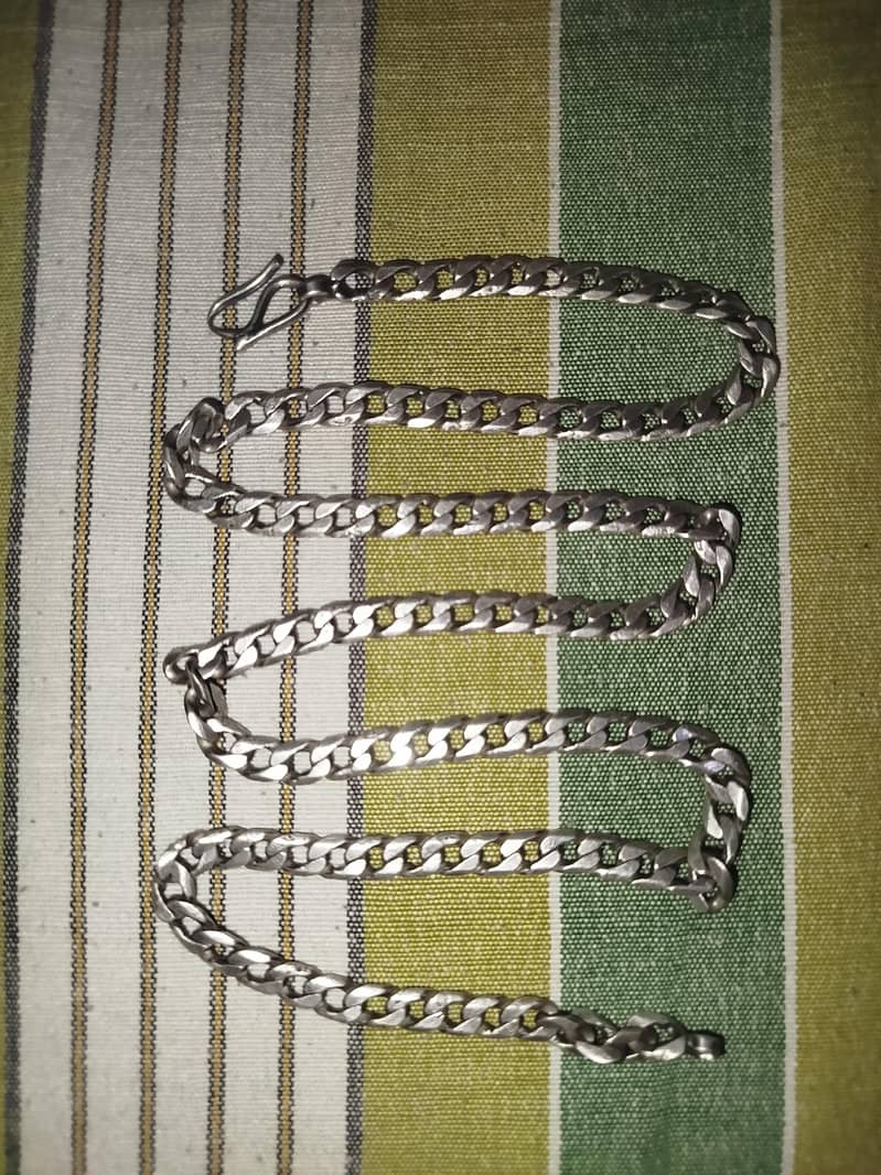 Silver chain 1