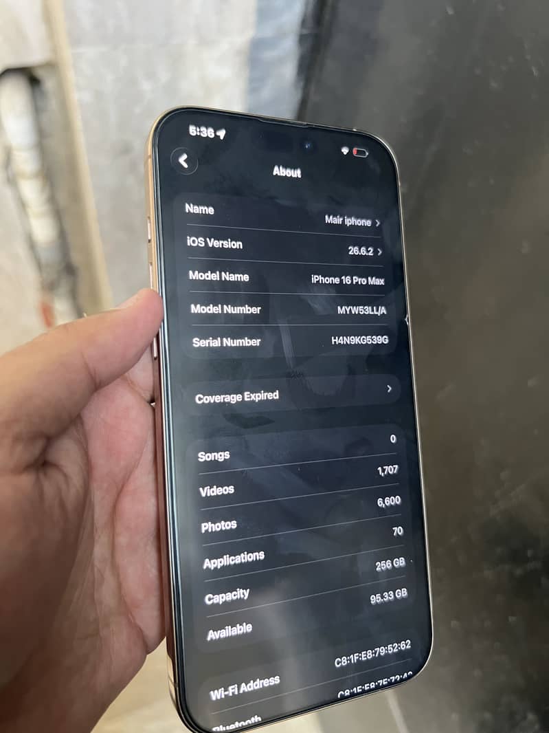 Apple iPhone 16 Pro Max 6