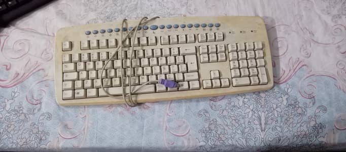 2 keyboards available read add