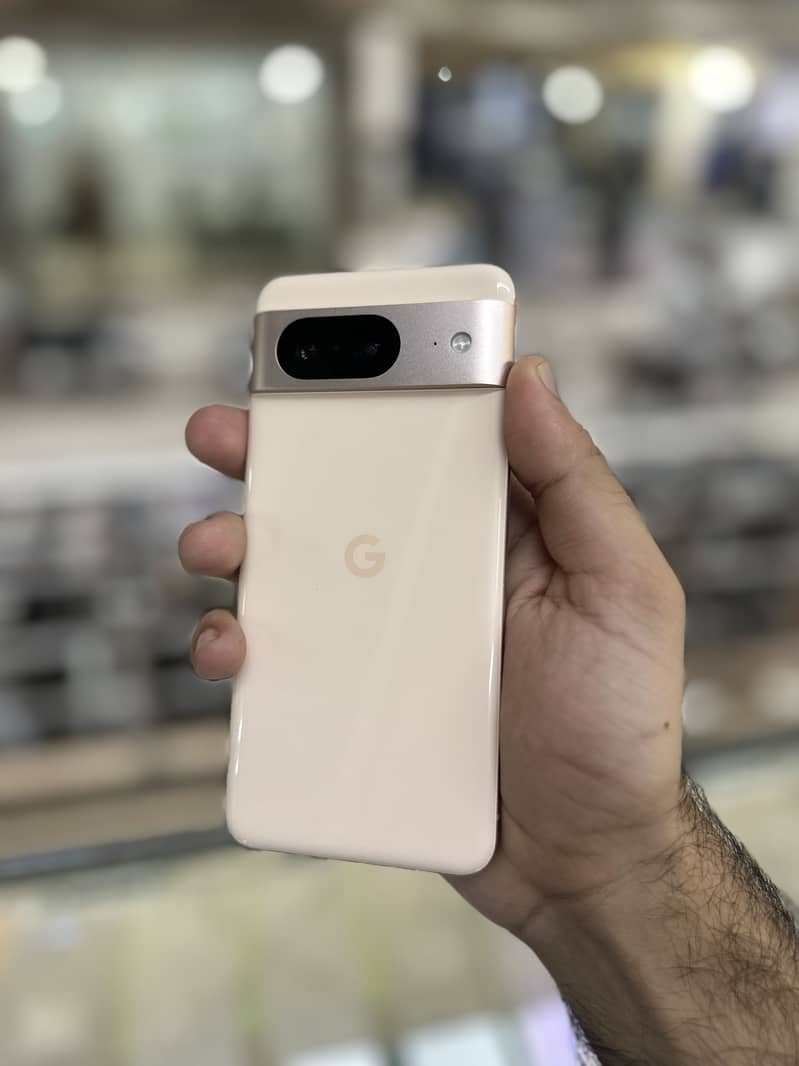 Google Pixel 8 1