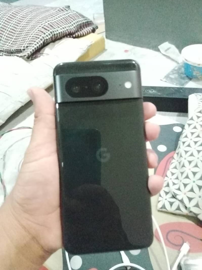 Google Pixel 8 1