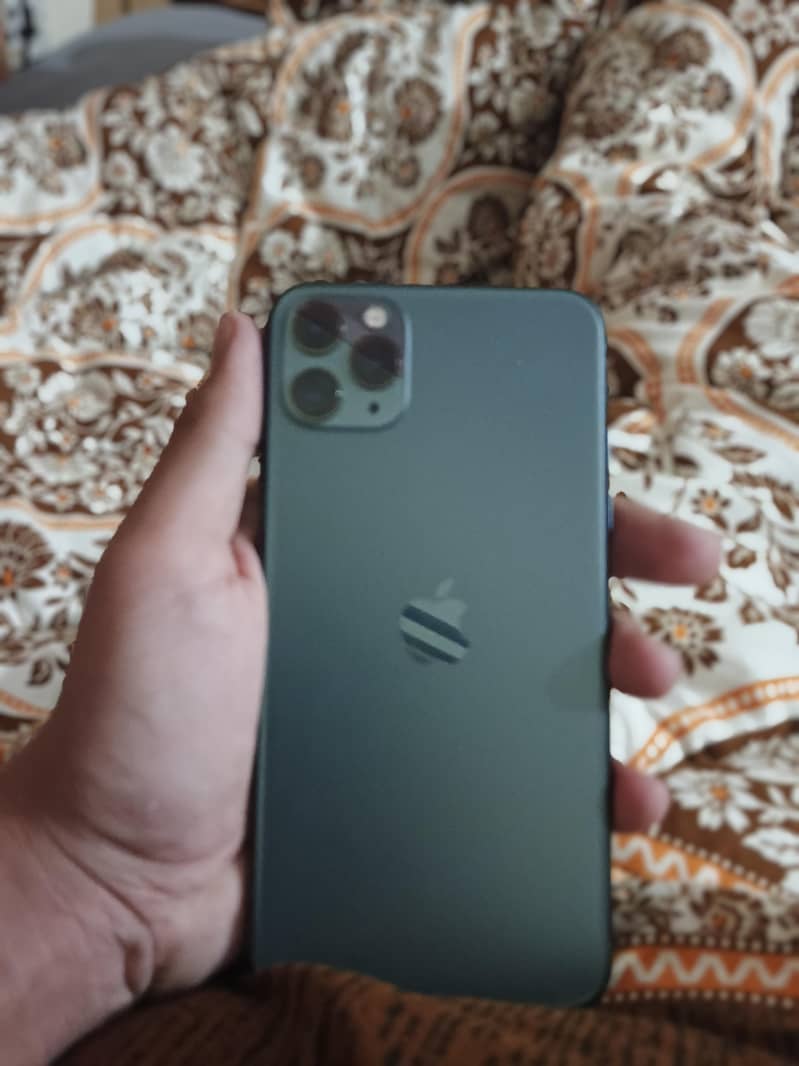 Apple iPhone 11 Pro Max 0
