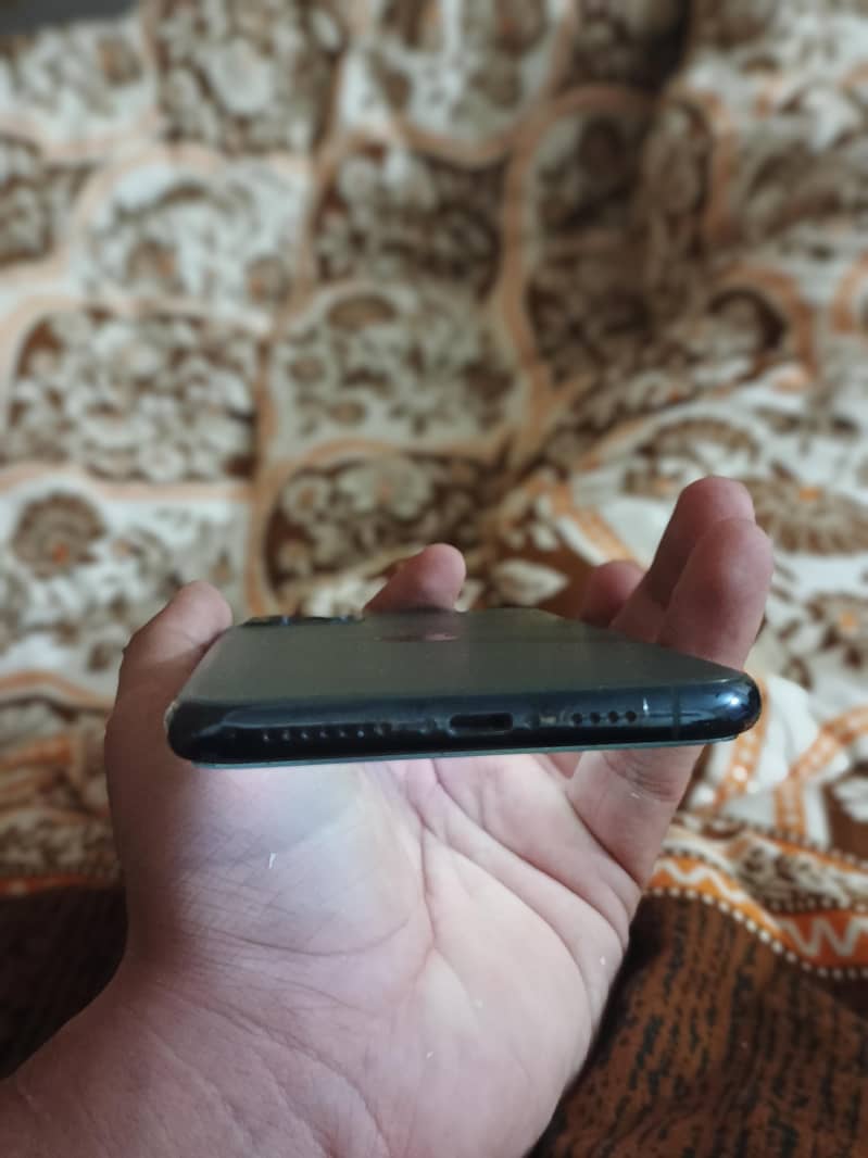Apple iPhone 11 Pro Max 3