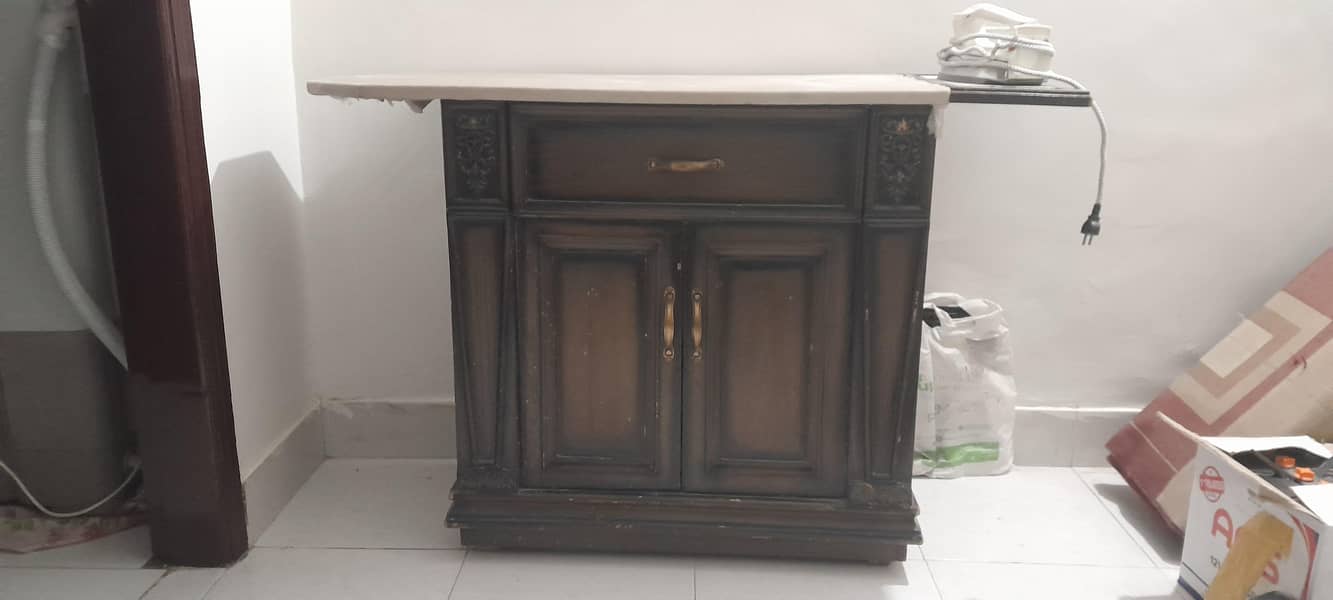 Iron Stand 1